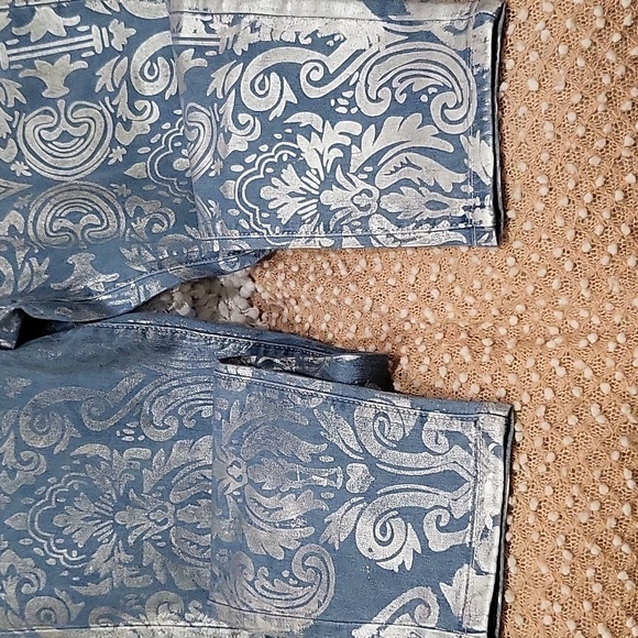 NY & Company Silverprint Jeans - Picture 5 of 16